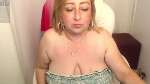 Snapshot of paiper_halliwey_ chatting on 10, 2, 2025 paiper online show from 10, 2, 2025