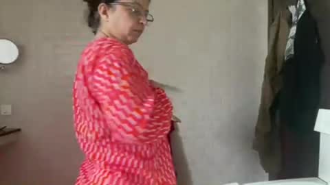 Snapshot of pakmilf chatting on 9, 8, 2026 Pakimilf online show from 9, 8, 2026