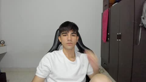 pakun_ online show from 4, 12, 2024