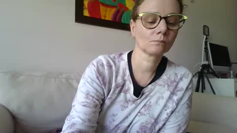 Snapshot of palaustudio chatting on 13, 5, 2026 Merce online show from 13, 5, 2026