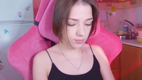 Snapshot of pambeeslyy chatting on 4, 6, 2026 Pam online show from 4, 6, 2026