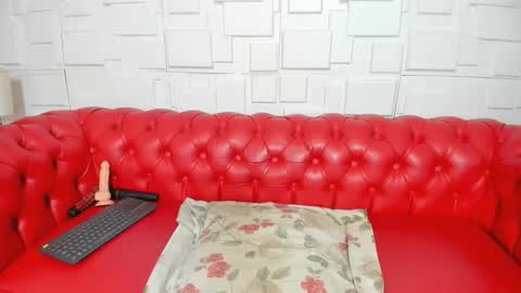 pamela_gaviria01 online show from 12, 1, 2026