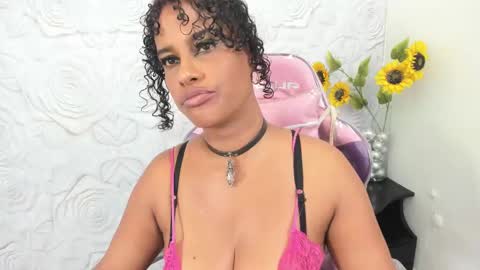 Snapshot of pamela_guzmaan_ chatting on 13, 12, 2024 PAMELA online show from 13, 12, 2024