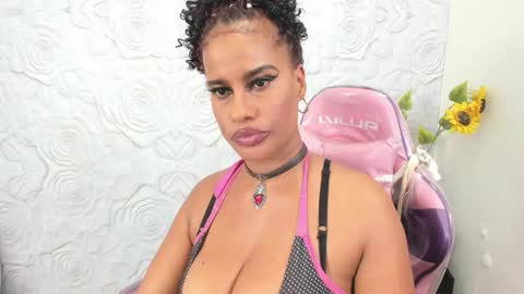 Snapshot of pamela_guzmaan_ chatting on 3, 1, 2025 PAMELA online show from 3, 1, 2025