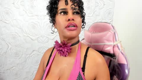 Snapshot of pamela_guzmaan_ chatting on 14, 1, 2025 PAMELA online show from 14, 1, 2025