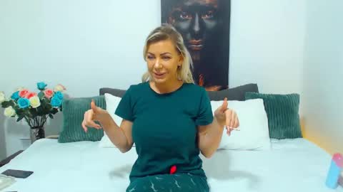 PAMEL ISSY online show from 5, 1, 2025