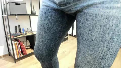 pampersandspanking online show from 6, 4, 2026