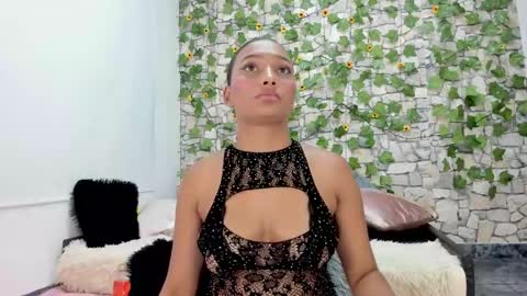 pandora_gu1 online show from 4, 12, 2024