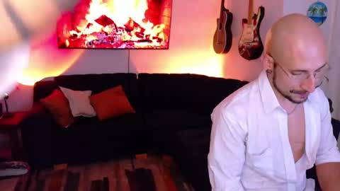    online show from 22, 4, 2026