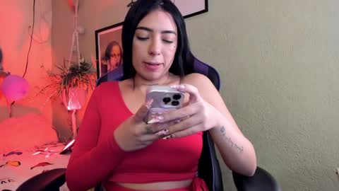 Ana Laura online show from 2, 4, 2026