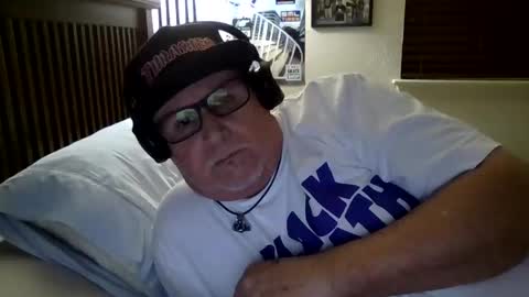 panos online show from 26, 4, 2026