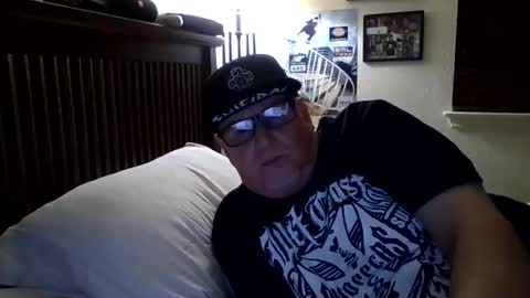 Snapshot of panos678442 chatting on 8, 6, 2026 panos online show from 8, 6, 2026