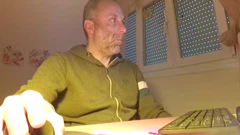 Snapshot of pansak1973 chatting on 12, 3, 2025 pansak1973 online show from 12, 3, 2025