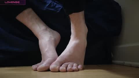 Snapshot of pantslesstraveler_plt chatting on 23, 12, 2024 PantsLessTraveler online show from 23, 12, 2024