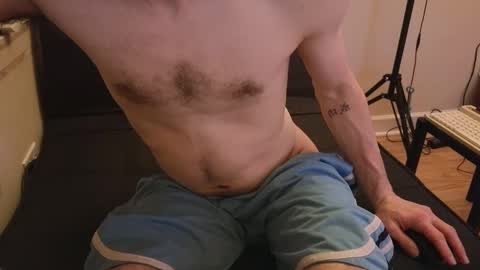 Snapshot of pantslesstraveler_plt chatting on 4, 1, 2025 PantsLessTraveler online show from 4, 1, 2025