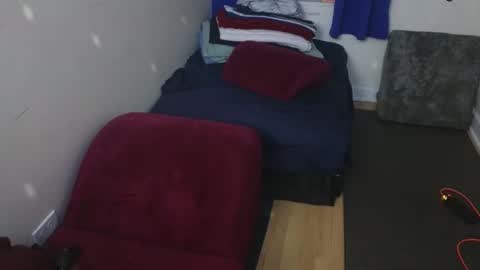 Snapshot of pantslesstraveler_plt chatting on 25, 2, 2025 PantsLessTraveler online show from 25, 2, 2025