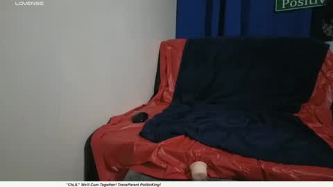 Snapshot of pantslesstraveler_plt chatting on 8, 3, 2025 PantsLessTraveler online show from 8, 3, 2025