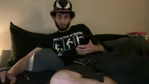 Snapshot of pantslesstraveler_plt chatting on 18, 9, 2025 PantsLessTraveler online show from 18, 9, 2025