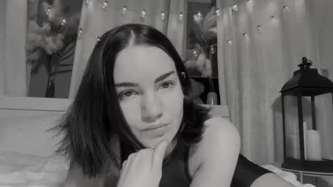 Kristina Kriss online show from 8, 9, 2025