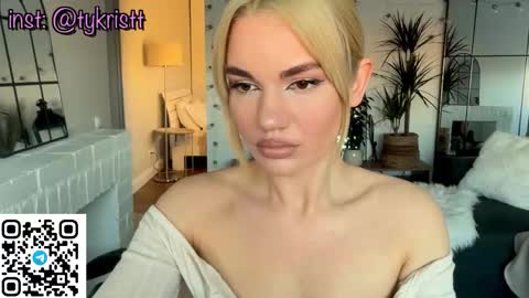 Snapshot of pantykrist chatting on 1, 2, 2026 Kristina Kriss online show from 1, 2, 2026