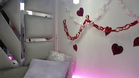 Paola Lyon online show from 22, 2, 2025