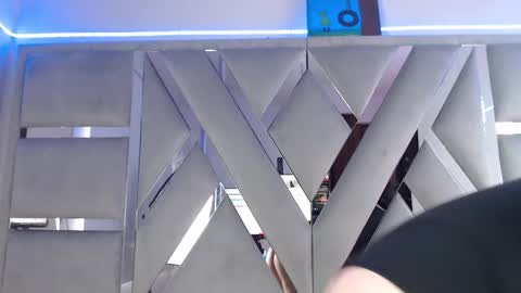 Paola Lyon online show from 24, 2, 2025