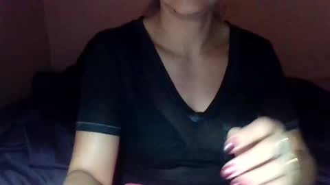 Snapshot of paolamz10 chatting on 17, 12, 2025 paolamz10 online show from 17, 12, 2025