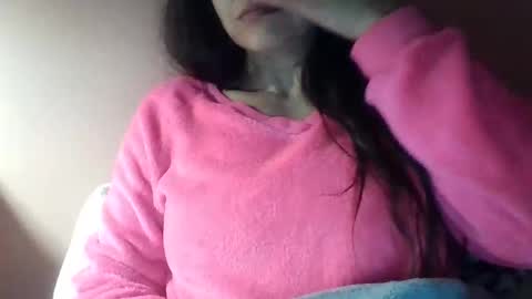 Snapshot of paolamz10 chatting on 3, 2, 2026 paolamz10 online show from 3, 2, 2026