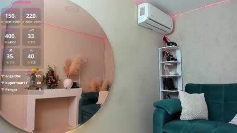 paolarey_ online show from 12, 2, 2025