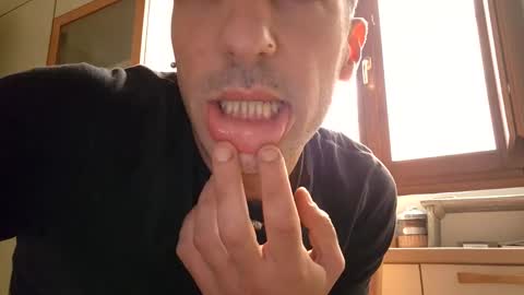 Snapshot of paoloste chatting on 19, 10, 2025 paoloste online show from 19, 10, 2025