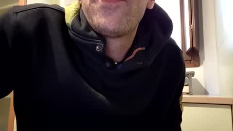 Snapshot of paoloste chatting on 29, 10, 2025 paoloste online show from 29, 10, 2025