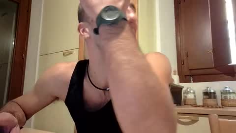 Snapshot of paoloste chatting on 3, 11, 2025 paoloste online show from 3, 11, 2025