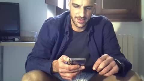 Snapshot of paoloste chatting on 11, 11, 2025 paoloste online show from 11, 11, 2025