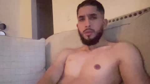 papicubano_guapo23cm online show from 8, 11, 2025