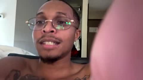 Snapshot of pappyso4blkbrazy chatting on 4, 11, 2025 pappyso4blkbrazy online show from 4, 11, 2025