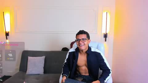 Ryan And Casper online show from 17, 4, 2026