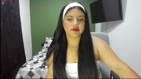 pareja_curiosa19 online show from 25, 6, 2026