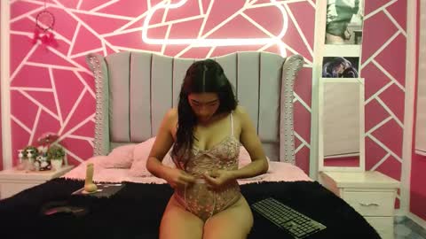 Snapshot of paris_hot12 chatting on 27, 1, 2025 paris online show from 27, 1, 2025