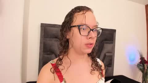 Snapshot of paris_mendez chatting on 24, 7, 2026 PARIS LOVE online show from 24, 7, 2026
