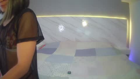 Snapshot of paris_vixen13 chatting on 22, 10, 2025 paris_vixen13 online show from 22, 10, 2025