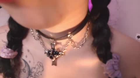 Snapshot of parisfloweer chatting on 9, 6, 2026 Paris Flower online show from 9, 6, 2026