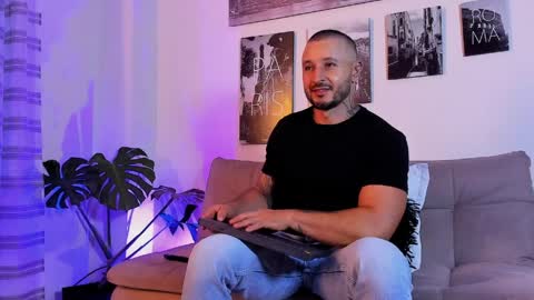 parker lavine online show from 28, 3, 2026