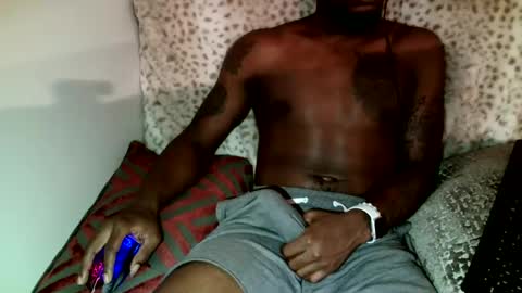 Snapshot of parlaytellio chatting on 29, 12, 2024 Parlay Tellio online show from 29, 12, 2024