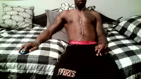 Snapshot of parlaytellio chatting on 2, 3, 2026 Parlay Tellio online show from 2, 3, 2026