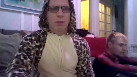 Snapshot of partyboi25 chatting on 4, 12, 2025 Orallover online show from 4, 12, 2025