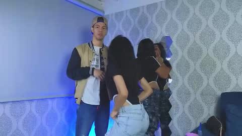 Snapshot of partyhottwink chatting on 13, 11, 2025 Danna online show from 13, 11, 2025