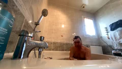 pascalou02 online show from 22, 11, 2025