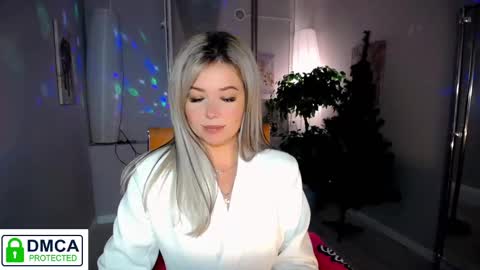 Snapshot of passionate_babe chatting on 6, 12, 2024 I have returned from vacation and I am glad to share my energy and emotions with you online show from 6, 12, 2024