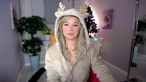 Snapshot of passionate_babe chatting on 26, 12, 2024 I have returned from vacation and I am glad to share my energy and emotions with you online show from 26, 12, 2024