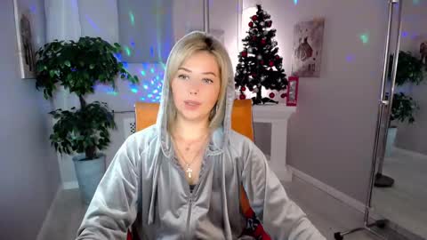 Snapshot of passionate_babe chatting on 18, 1, 2025 I have returned from vacation and I am glad to share my energy and emotions with you online show from 18, 1, 2025